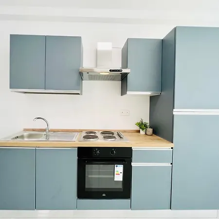 Sunshine Suits - Brand New Apartment *