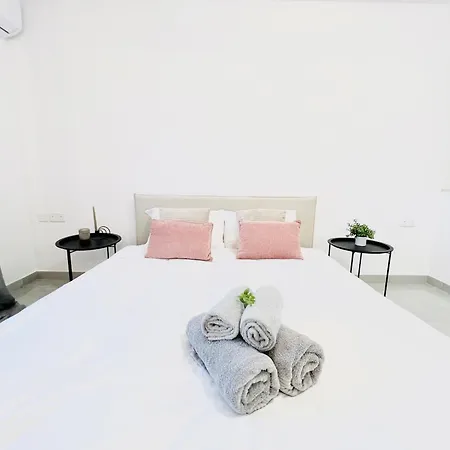 Sunshine Suits - Brand New Apartamento Msida