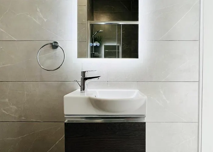 Apartment Sunshine Suits - Brand New