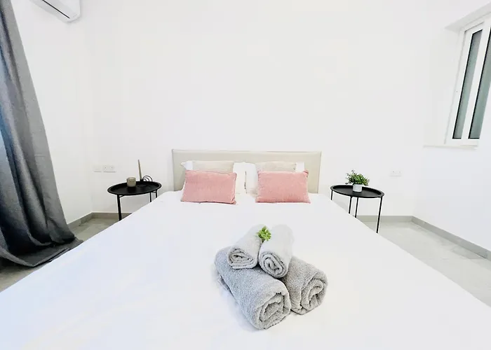 Sunshine Suits - Brand New Apartment Msida